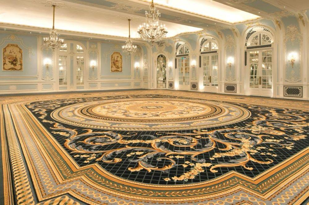 Hospitality Carpet Installation